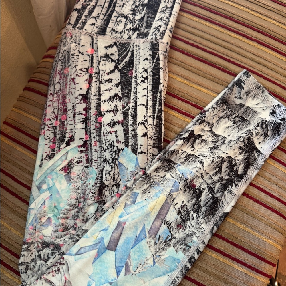 Niyama Sol Forbidden Forest Print Leggings NEW